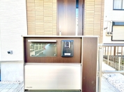 【TVモニターつきインターフォン】