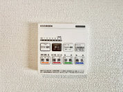 【浴室暖房乾燥機】