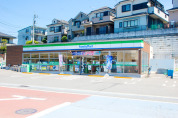 ファミリーマート 福生山王橋通り店