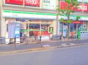 ファミリーマート 仙川駅前店