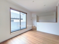 2階リビングのため、日当たり良好！家族が集まるLDKは暖かく快適な空間をご用意しました！■立川市砂川町8　新築一戸建■
