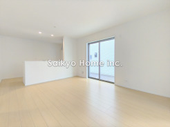 のびやかに広がるリビングは、一年を通して爽やかな光と風に癒される家族のなごみ空間です。
■八王子市狭間町　新築一戸建■