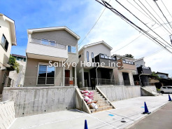 35坪超の敷地面積！各棟小屋裏収納完備です！■昭島市中神町2　新築一戸建て■