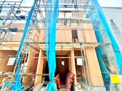 京王線『府中』駅徒歩10分！ＪＲ武蔵野線『北府中』駅徒歩8分です！■府中市寿町3　新築一戸建■