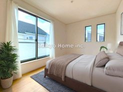 大きな窓からはお陽さまの光や爽やかな風をたっぷり取り込めます。室内はいつも明るい印象なので気持ちの良い朝を迎えられます。毎日の生活も明るくなりそう。※家具等はCG加工しております。■小平市美園町3丁目　新築戸建て■