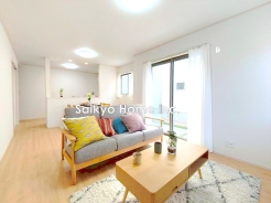 オープンでのびやかな空間を生み出すこだわりの「広がり」と「ゆとり」。家族と過ごす時間を大切にした住空間です。■小平市美園町3丁目　新築戸建て■