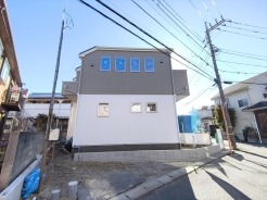 建物の基礎・構造といった目には見えにくい部分もしっかりこだわったお家です。安心して永くお住まいいただけます。■日野市南平6　新築一戸建■