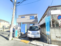 食洗機や浴室乾燥機など、毎日の生活を快適にする設備も充実しています。■日野市南平6　新築一戸建■