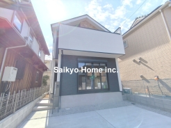 外壁にサイディング利用で、長く住んでも汚れにくい特徴があります。「ずっと住み続ける家」を実現した邸宅です。■国分寺市西町1　新築一戸建て■
