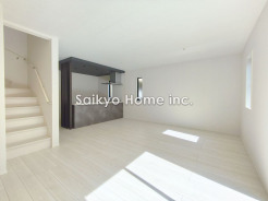 オープンでのびやかな空間を生み出すこだわりの「広がり」と「ゆとり」。家族と過ごす時間を大切にした住空間です。
■府中市新町3　新築一戸建て■