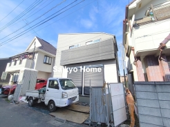 もうすぐ完成！4LDK駐車1台可！LDKはゆったり19.3帖床暖房もついて冬もご家族の笑顔が見える家！■国分寺市泉町1　新築一戸建て■