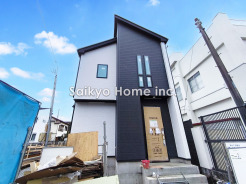 南向きの住宅は日当たりも良好。晴れの日はバルコニーでたっぷりと洗濯物を干すことができ家事もはかどりますよ。ZEH水準の省エネ住宅！これからの住宅です！■府中市是政2　新築一戸建て■
