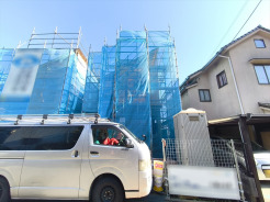 5ｍ道路に面した開放感のある立地です！■府中市若松町4　新築一戸建■