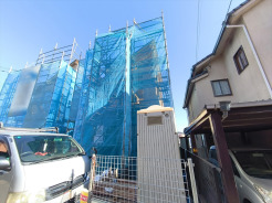 食洗機や浴室乾燥機など、毎日の生活を快適にする設備も充実しています。
■府中市若松町4　新築一戸建■