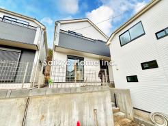 外壁にサイディング利用で、長く住んでも汚れにくい特徴があります。「ずっと住み続ける家」を実現した邸宅です。
■八王子上柚木　新築一戸建■