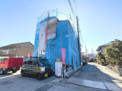 浄水器や浴室乾燥機など、毎日の生活を快適にする設備も充実しています。■八王子市東浅川町　新築一戸建て■
