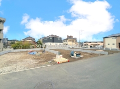 風通しや採光にも気を配った設計のお家は、快適な住環境をお約束します。
■福生市熊川　新築一戸建■