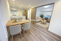 一日の中で多くの時間を過すことになるリビングだからこそ、いつも穏やかな空間であるように心掛けています。 構成する建材などへの配慮が、住まう方の健康を守ります。※家具などはCG加工しております。
