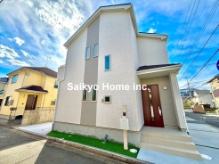 外壁にサイディング利用で、長く住んでも汚れにくい特徴があります。「ずっと住み続ける家」を実現した邸宅です。
■府中市浅間町4　新築一戸建■