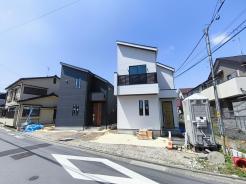 永くお住いになっても飽きの来ないシンプルなデザイン。快適な生活環境を重視した、細部までこだわりのある間取り・仕様です。
■府中市南町3　新築一戸建て■