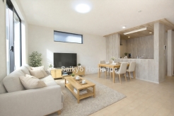 2階リビングのため、日当たり良好！家族が集まるLDKは暖かく快適な空間をご用意しました！※家具等はCG加工しております。■立川市富士見町1丁目　新築戸建て■