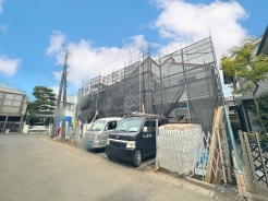 南向きの住宅は日当たりも良好。晴れの日はバルコニーでたっぷりと洗濯物を干すことができ家事もはかどりますよ。■国分寺市新町2　新築一戸建て■