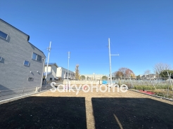 緑豊かで閑静な住宅街は子育てにはピッタリです。■三鷹市上連雀7　新築一戸建■