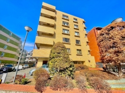 登戸駅まで徒歩4分！駅近の一戸建てです。通勤・通学にとても便利。■川崎市多摩区登戸　分譲マンション■