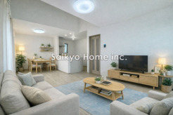 陽光ふりそそぐ明るい2Fリビング。対面式キッチンは、家事をしながら家族の様子が一目でわかる安心＆便利設備！※家具等はCG加工しております。■府中市小柳町5　新築一戸建て■