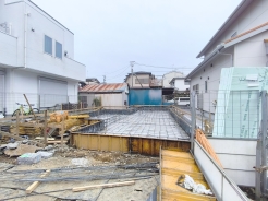 四季の風を感じられる新邸宅で新生活！安らぎと利便性を兼ね備えた住環境です。■八王子市元横山町3丁目　新築戸建て■