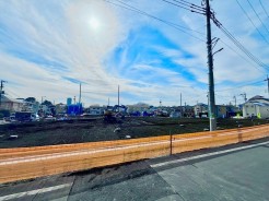 緑豊かで閑静な住宅街は子育てにはピッタリです。■調布市佐須町5　新築一戸建て■