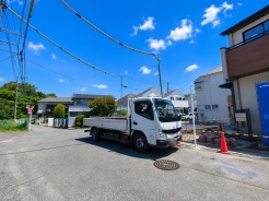 前面道路は車通りも少なく、お子さまのいるご家庭でも安心ですね。■府中市浅間町4　新築一戸建■