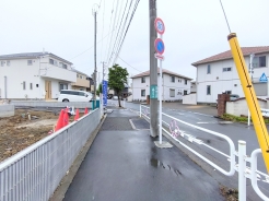 四季を通じて自然と触れ合えるスポットが周辺には盛りだくさん！
■府中市南町2　新築一戸建て■