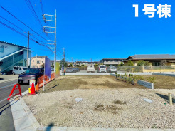 南向きの住宅は日当たりも良好。晴れの日はバルコニーでたっぷりと洗濯物を干すことができ家事もはかどりますよ。■府中市分梅町3　新築一戸建■