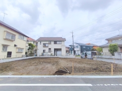 浄水器や浴室乾燥機など、毎日の生活を快適にする設備も充実しています。■日野市神明4　新築一戸建■