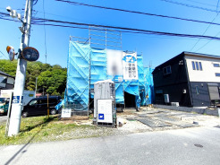 外壁にサイディング利用で、長く住んでも汚れにくい特徴があります。「ずっと住み続ける家」を実現した邸宅です。
■八王子市西寺方町　新築一戸建■