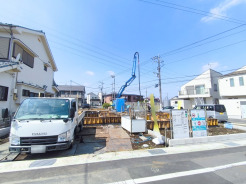 20帖以上ある開放感あるリビングが家族団らんのひとときを心地良く演出してくれます■八王子市子安町2　新築一戸建て■