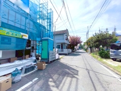 前面道路は5.46メートル。ゆとりもあり車庫入れもスムーズにできますね。■国立市矢川3　新築一戸建て■