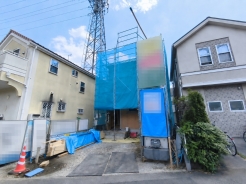 徒歩圏内に公園、商業、教育、医療施設が揃う便利で安心の住環境です。
■国立市富士見台1　新築一戸建て■