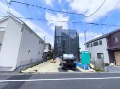 浄水器や浴室乾燥機など、毎日の生活を快適にする設備も充実しています。
■立川市錦町5　新築一戸建て■
