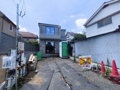 3SLDKの広々とした作りで、存在感のあるお家です。
■国分寺市東元町2丁目　新築戸建て■