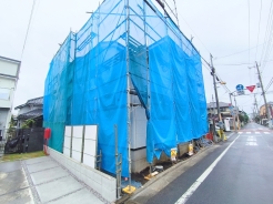 永くお住いになっても飽きの来ないシンプルなデザイン。快適な生活環境を重視した、細部までこだわりのある間取り・仕様です。■国立市中1　新築一戸建て■