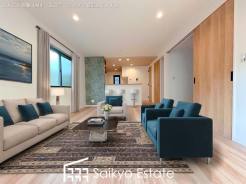 開放感と採光にこだわったLDKです。陽光いっぱいの空間で家族団らんの時間も増えそうですね！
