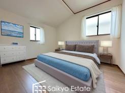 2面採光で明るく風通しも良好です！天気の良い日は是非窓を開けて空気の入れ替えをしてみるのはいかがでしょうか♪
※家具類はCG加工しています。