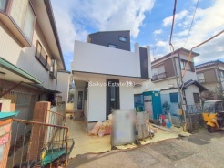 リビングとバルコニーのある2階に水回りが集約されているため家事動線良好です♪