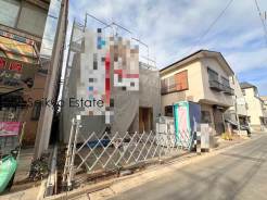 小学校まで徒歩約9分、中学校まで徒歩約15分でお子様が無理なく通える距離です。保育園や幼稚園も近くに多数あり、子育てファミリーには嬉しい環境です！