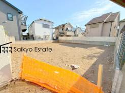 45坪以上のゆとりある土地面積！駐車2台可能です！参考プランもございます。参考間取り、LDK広々21.5帖、収納付き居室4部屋、WICやSIC、ホール収納など収納豊富な間取りとなっております。（造成前の写真となります）