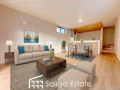 開放感と採光にこだわった16.8帖の広々としたLDKです。陽光いっぱいの空間で家族団らんの時間も増えそうですね！※家具類はCG加工しています。
