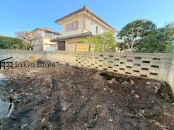 LDK広々18.78帖！ご家族の会話を重視したリビングイン階段です！小屋裏収納付きの大型4LDK！5.36帖の洋室と3.83帖の洋室は引戸を開放して広々とした空間としてもお使いいただけます。