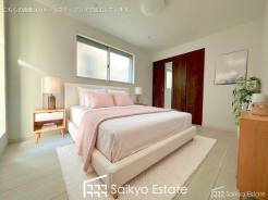 収納付きの洋室が3～4部屋ございますので、書斎や子供部屋、収納部屋などライフステージに合わせてご利用いただけます。